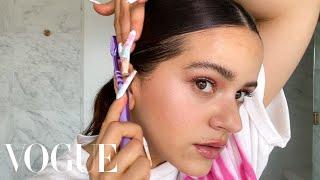 Rosalía's Guide to Pink Eyeshadow and a Slicked-Back Ponytail | Beauty Secrets | Vogue