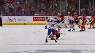 Oilers' McDavid blocks shot off foot, leaves game