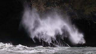 Wild Waves at Cape Disappointment - Nikon Z9 | 4k 120fps Slow Motion Video