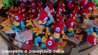 SHOP QALK THROUGH - PLAZA WEST BOUTIQUE - Disneyland Paris - DisneyOpa