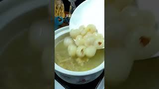 Litchi stewed chicken soup #lychee #lyckyee #frozenfruits #chinesefruits