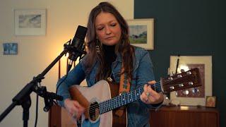 Kelsey Waldon - Wild And Blue (John Anderson / John Scott Sherrill) | The Influences