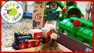 Thomas and Friends Brio Smart Track SECOND ATTEMPT! Fun Toy Trains