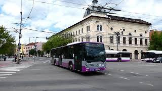 Cluj Napoca: piața Avram Iancu. Bus nr. 951, trolleybuses nr. 191, 310