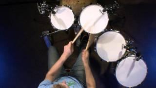 Tuning Your Toms - Drum Lesson (DRUMEO)