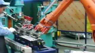 Robotic Machining with Manual Toggle Clamping Solutions