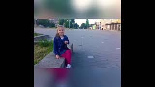 Талановита дівчинка! Талантливая девушка!