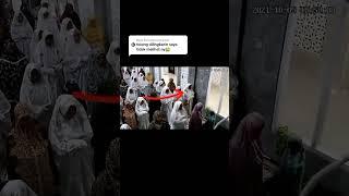 penampakan hantu di masjid ketika sedang sholat #shorts