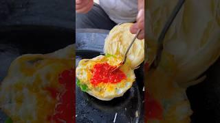 Chinese burger Fried Eggs with Chili Sauce
