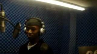 JU FRESH ACTING RETARDED IN THE BOOTH