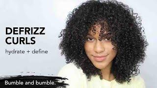 Hydrated, defined curls with Hairdresser's Invisible Oil Primer | Bumble and bumble