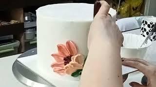 My 2nd attempt at palette knife cake decorating @ArtCakes