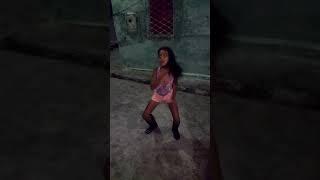 Menina dançando funk Samira maria