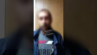 Пьяный астраханец разбил стекло на улице Володарского в Астрахани. Далеко не убежал, задержали