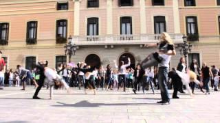 FLASHMOB BAILALE A LA VIDA