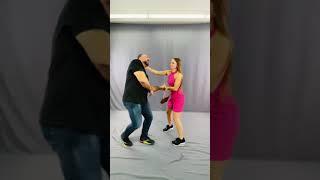 Selfdefense technique - grab hair and kick