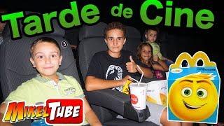 Tarde de Cine y McDonalds de Emoji en el Centro Comercial