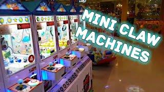 Mini Claw Machines at Tom's World