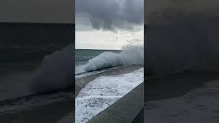 Крым Ялта февраль 2023 #крым #ялта #шторм #волны #sea #crimea #storm