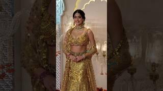 శ్రీదేవి కూతురు ️ Janhvi Kapoor  Gorgeous Looks  Visuals @ Anant Ambani - Radhika Merchant Wedding