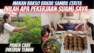 MAKAN BAKSO BAKAR SAMBIL CERITA APA PEKERJAAN SUAMI ?