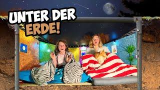 Wir übernachten im GEHEIMEN TRAMPOLIN BUNKER! (mit unseren HUNDEN!)