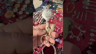 Что ЭТО?! ДИВАННЫЕ ЭКСПЕРТЫ ПОДСКАЖИТЕ