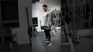 Rumano con mancuernas: tip peso muerto || FitnessShorts