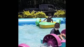 kids playing video