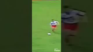 Terrible plancha de VALDERRAMA  jugando en Montpellier vs Saint Ettiene  en 1990