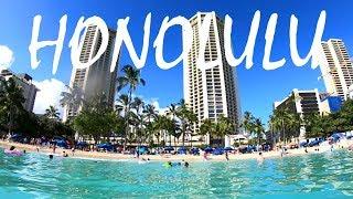 Exploring HONOLULU, HAWAII: Walking to Waikiki Beach