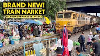 Bangkoks NEW Train Track Market!- Khlong Tan