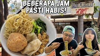 JUAL BAKMI 40.000 DI PASAR, BELUM SIANG UDAH LUDES! YANG BELI NAIK ALPHARD!