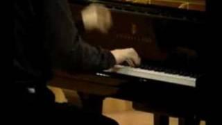 Chuan Qin plays Haydn Sonata in F major Hob.XVI/23