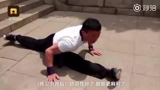 Chinese Kung-Fu! A 57-year-old man can go 52-step downstairs backwards within 5 seconds!