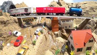 Railroad Bridge Collapse - Diorama Dam Breach