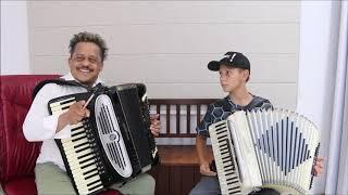 Mestre Jovenil em prova com Aluno João Vitor. (5 meses de aula)