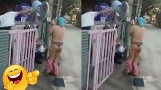 Video paling lucu sedunia bikin ngakak abis, ibu ibu berantem sampai bugil