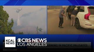 Drivers told to flee their cars as Palisades Fire quickly spreads