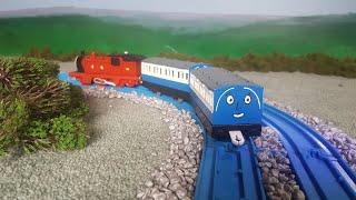 Tomy Trackmaster Victoria and Helena