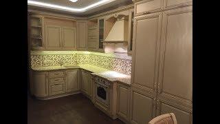 Угловая кухни из массива