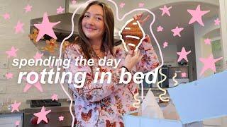 spend the day rotting in bed with me | vlogmas day 18