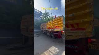 The close call between lorries