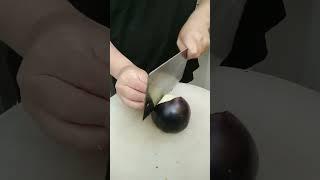 How to Cut Vegetables Fast and Even – Chef Hacks!