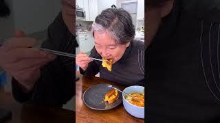 Korean Parents Grilled Cheese Sandwiches and Tomato Soup for the First Time