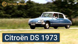 Citroen DS 1973 -  Eine Ausfahrt durch malerische Weinberge