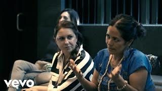 Lila Downs, Niña Pastori, Soledad - Todo Cambia (Behind the Scenes)