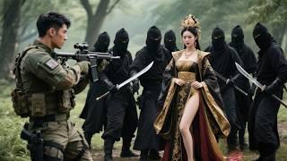 Boy accidentally traveled through time and space to save the queen, and was spotted at first sight!