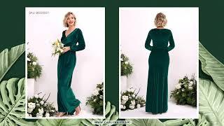 Embrace the forest: Hunter green velvet bridesmaid dresses, a touch of nature's magic.