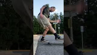 Learning FS 180 to 5050 #curb Stall to #fakie FS #kickflip Out (#skateboardprogression #shorts)